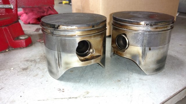 15 Axys 800 Pistons.jpg
